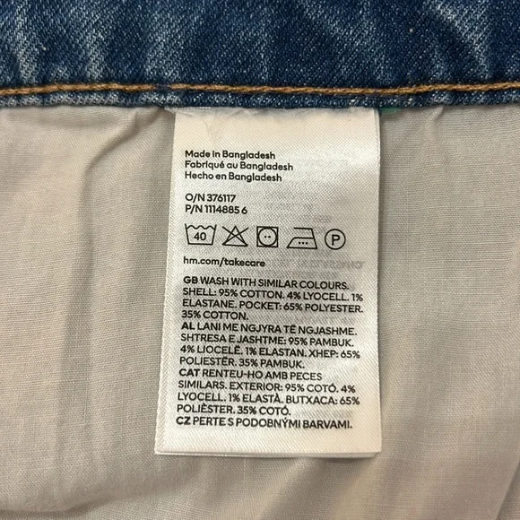 Denim Shorts sz 18 NWOT 💙🌻💙 - Picture 3 of 4